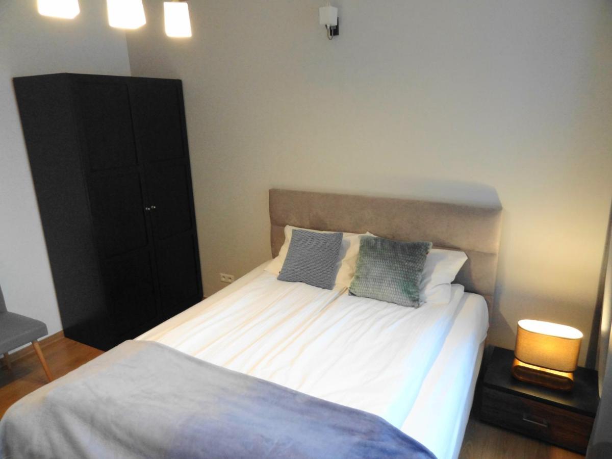 10 Min Do Lotniska, 2 Syp, Ekspres Do Kawy, Kosmetyki Ada, By Visitwarsaw Apartments Varsóvia Exterior foto